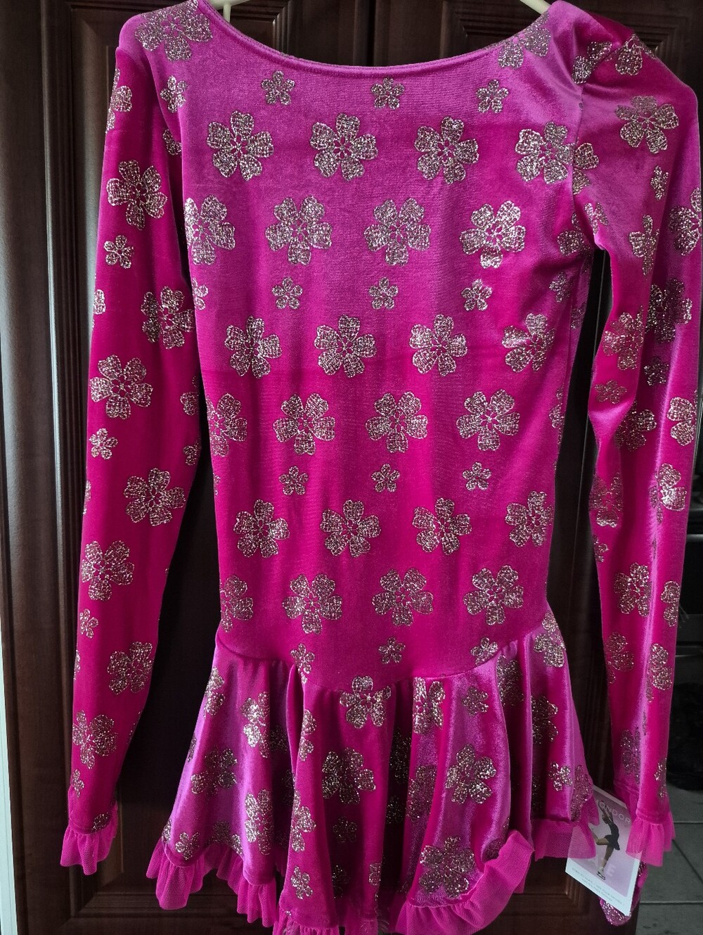 MONDOR Women figure Skating Competition Dress Medium Bright Pink Fushia NWT